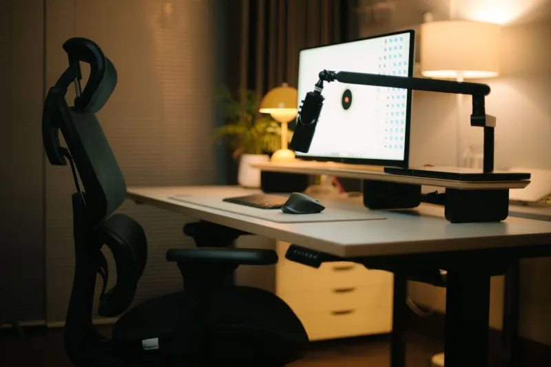 Comfort Is Costing You: The Hidden Production Penalties of an Ergonomic Streaming Desk